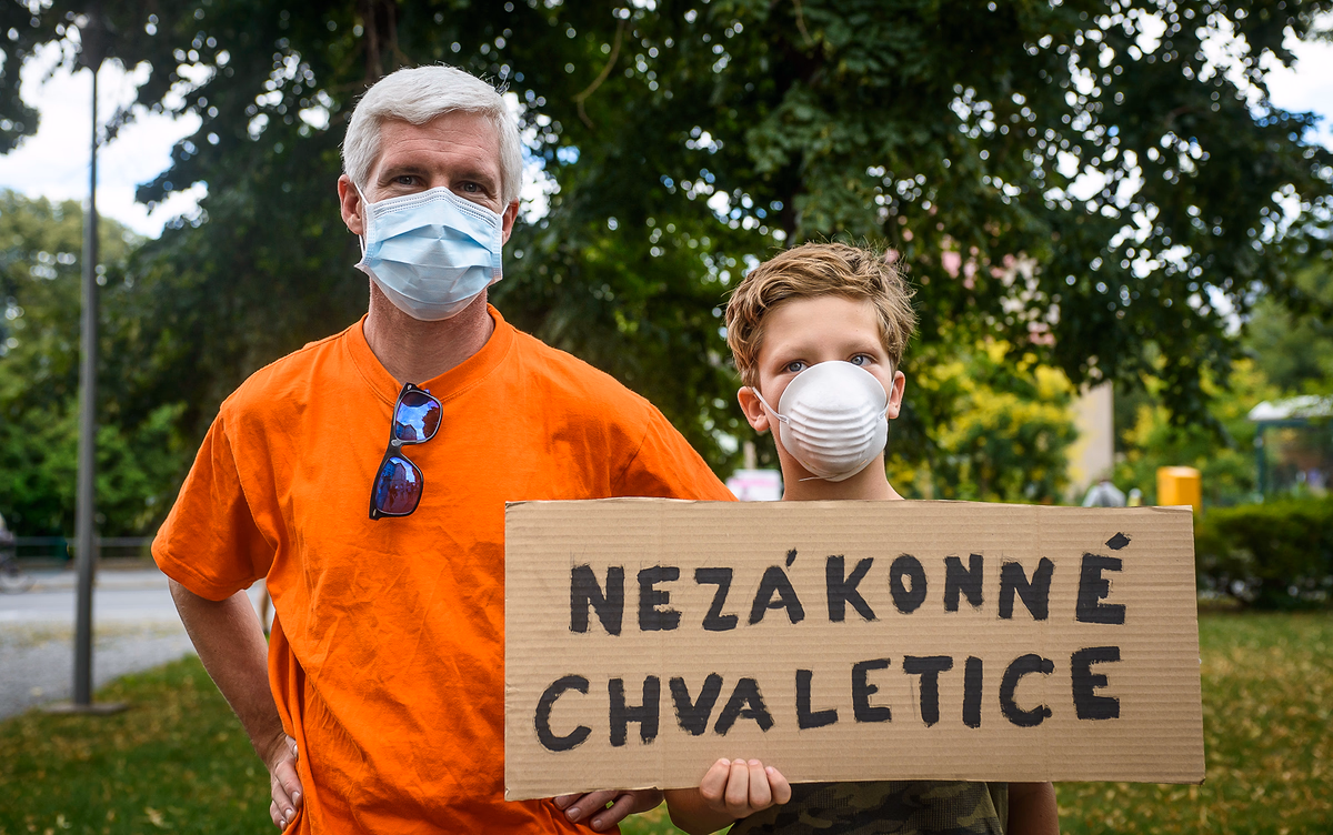 2016_07_19_demo_chvaletice_zewlakk-8786