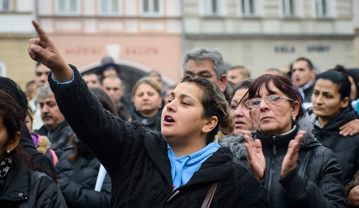 2016_10_27_zatec_romove_jsou_lide_zewlakk_-7373