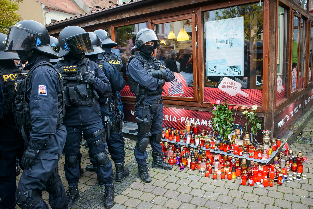 2016_10_27_zatec_romove_jsou_lide_zewlakk_-7872
