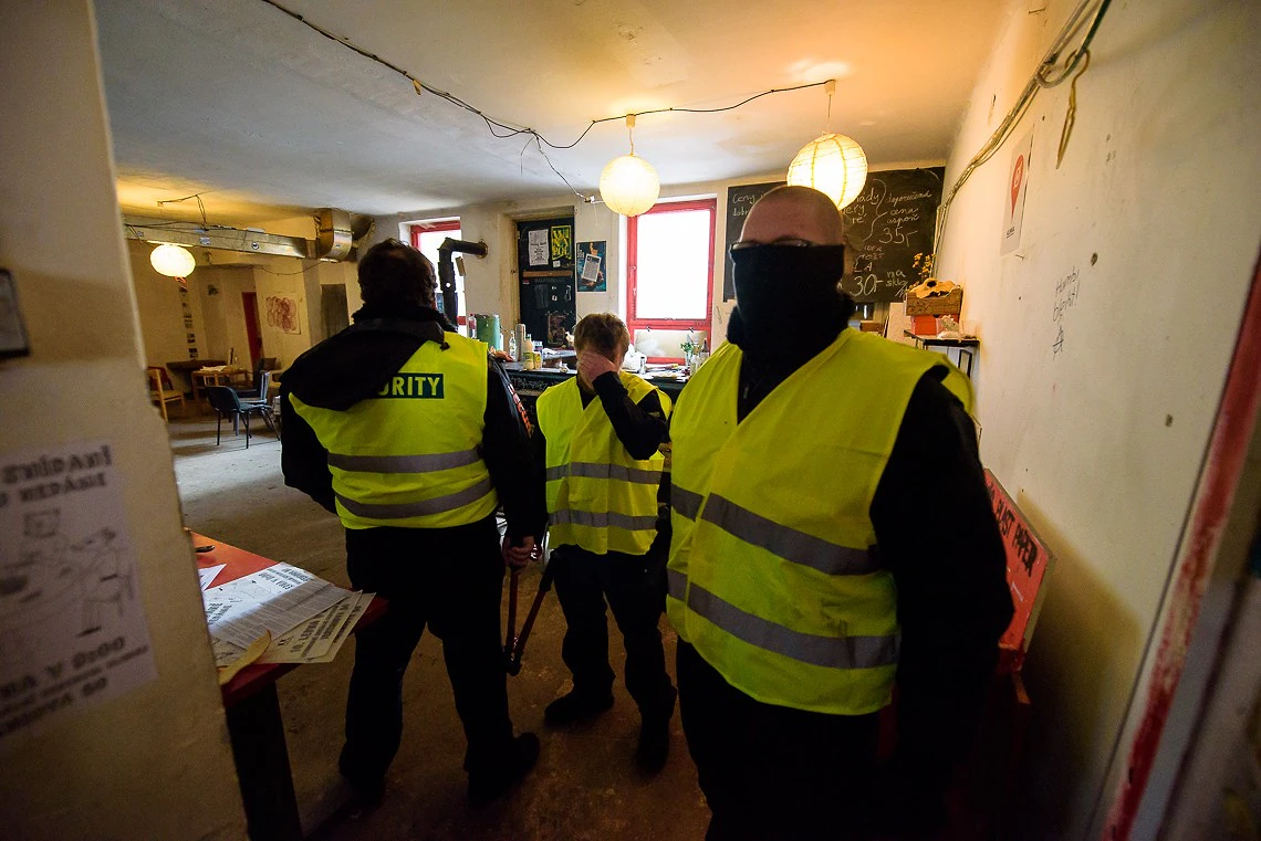 2019 01 10 klinika pokus o vyklizeni 1140px zewlakk 8545
