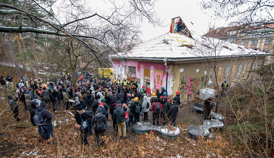 2019 01 10 klinika pokus o vyklizeni 1140px zewlakk 8779