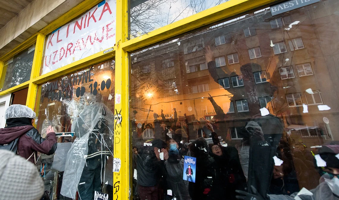 2019 01 10 klinika pokus o vyklizeni 1140px zewlakk 9053