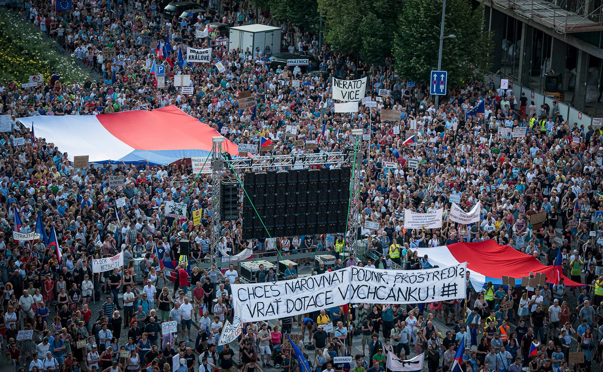 2019 06 04 demo vaclavak 1920 zewlakk 6788