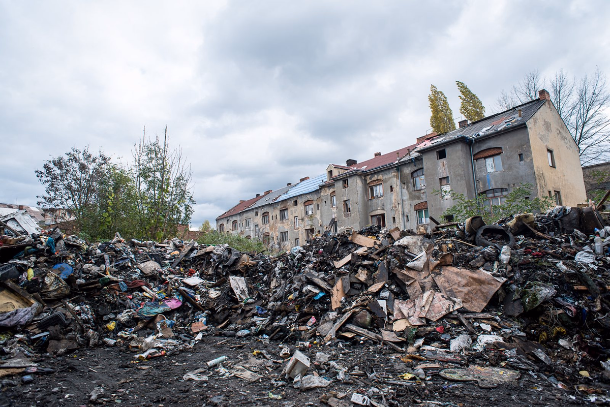 Když lidé nemohou ani ven: města v čase klimatické krize 2 barak plus bordel zewlakk