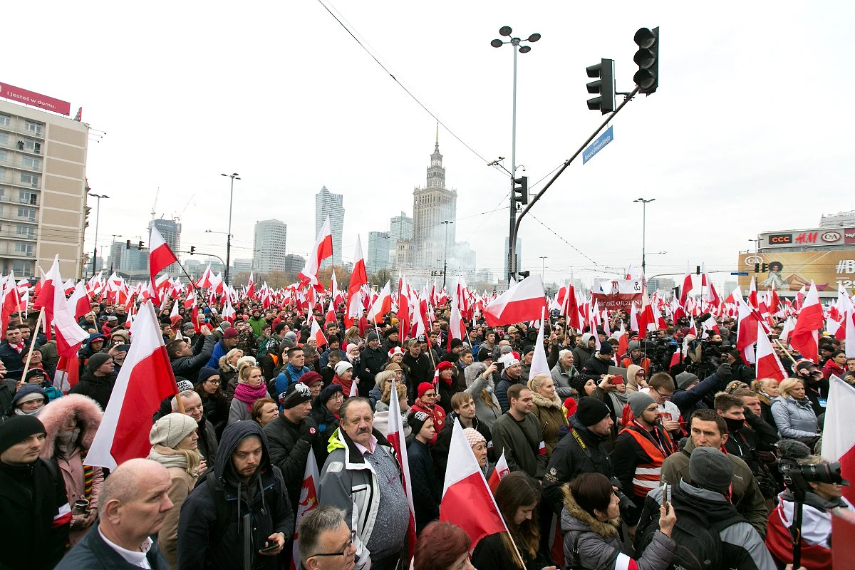 1MAJ0473