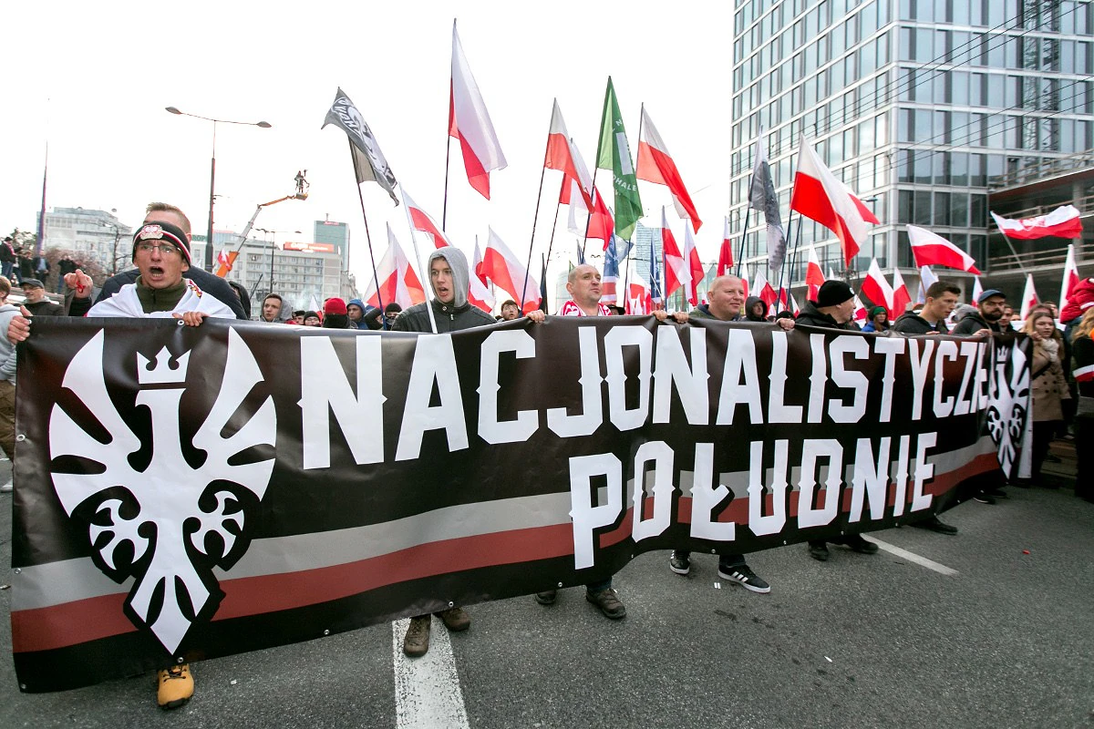 1MAJ0674
