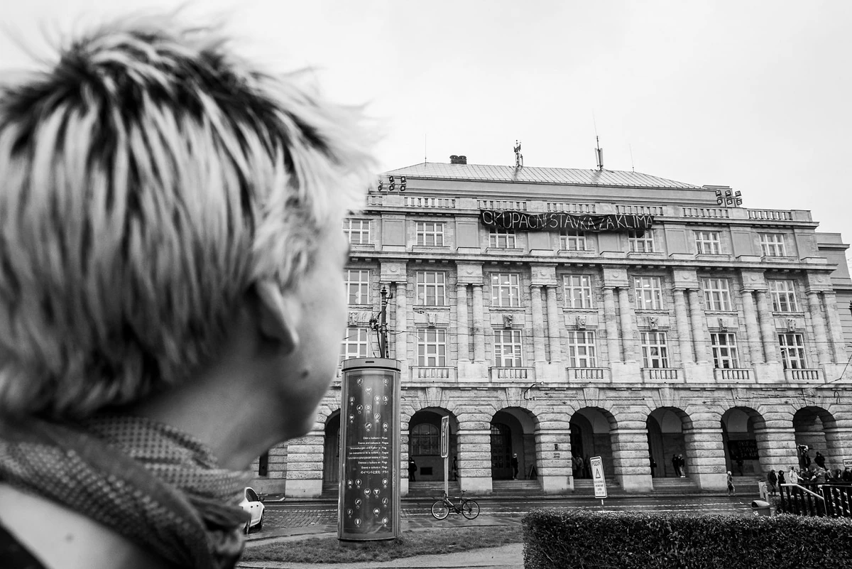 2019 11 12 okupacni stavka 1920 zewlakk 5544