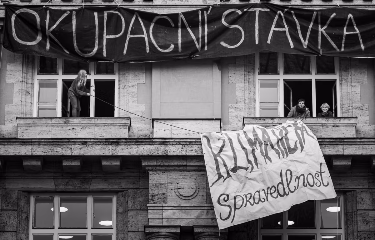 2019 11 12 okupacni stavka 1920 zewlakk 5755