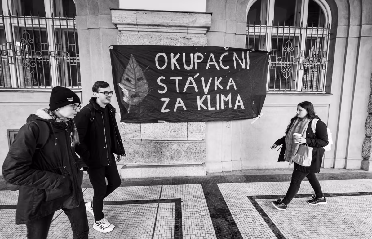 2019 11 12 okupacni stavka 1920 zewlakk 5778