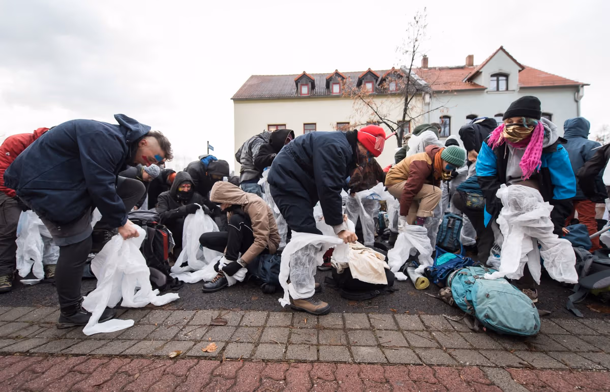 2019 11 30 ende gelende 2400 zewlakk 1044