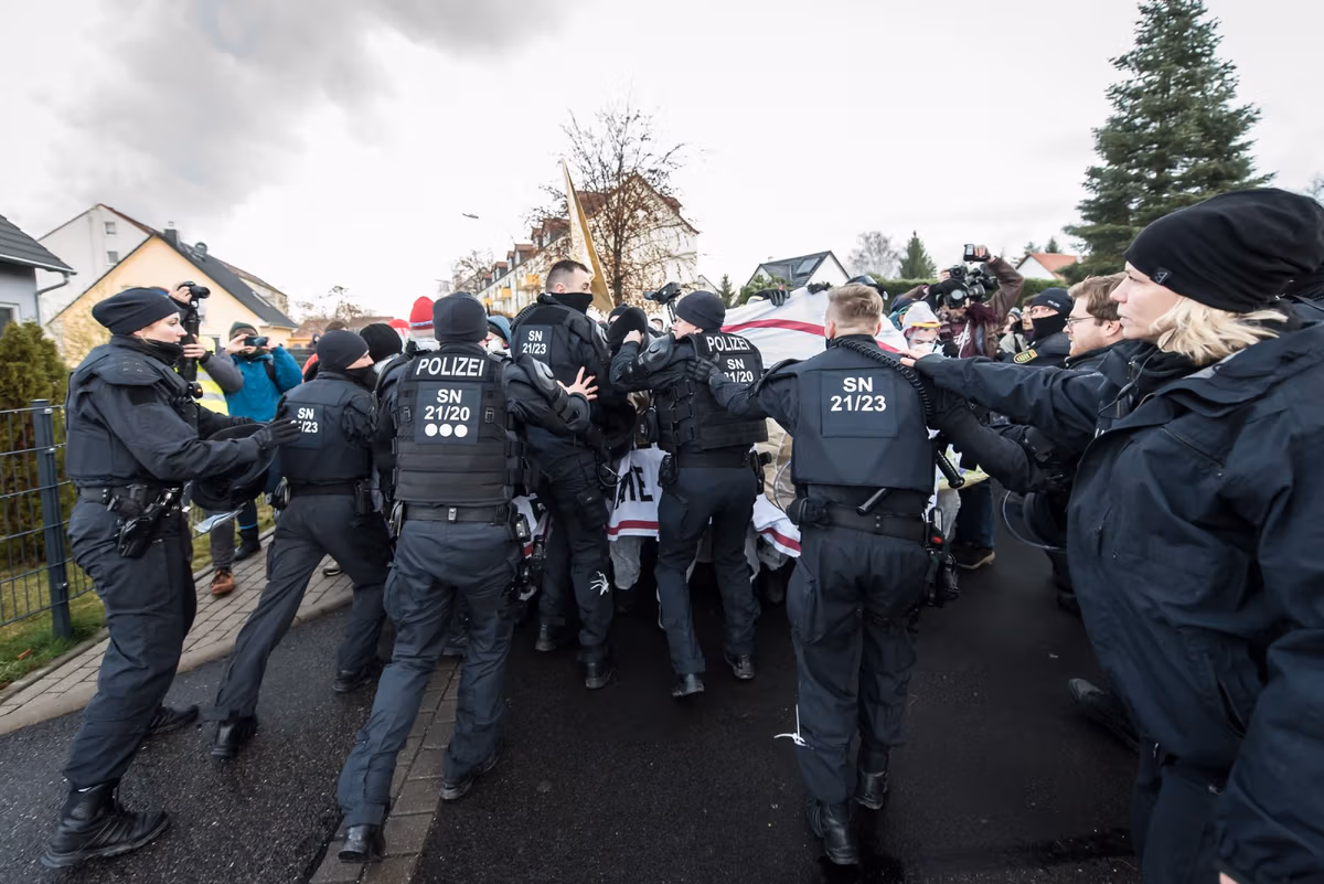 2019 11 30 ende gelende 2400 zewlakk 1093