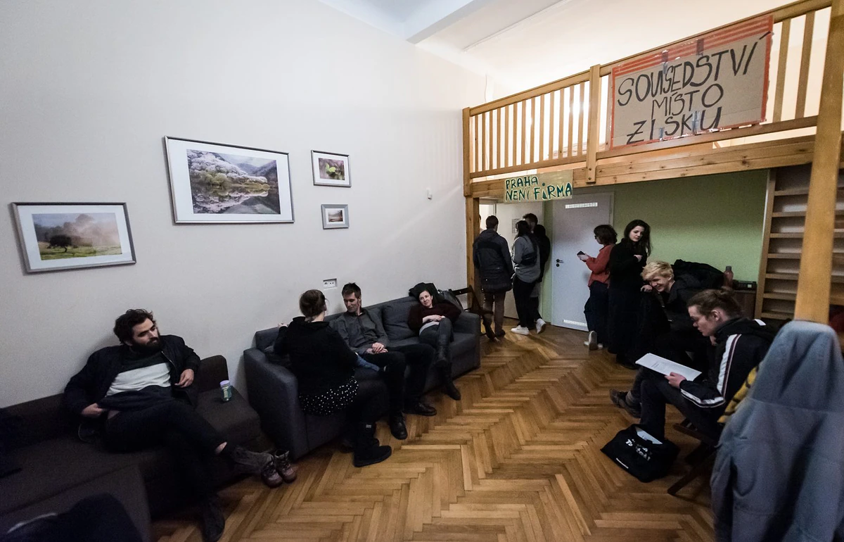 2020 02 14 airBNB 2400 zewlakk 8977