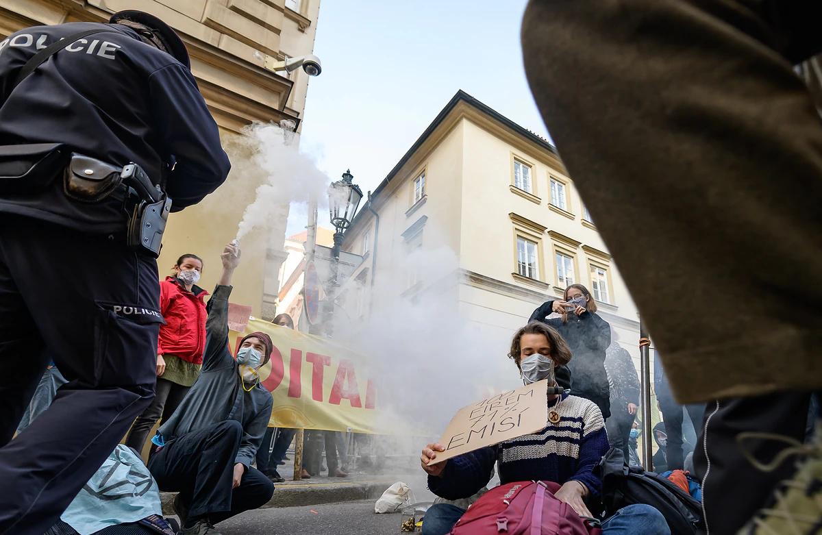 2020 10 01 XR blokada 2400px zewlakk 7308