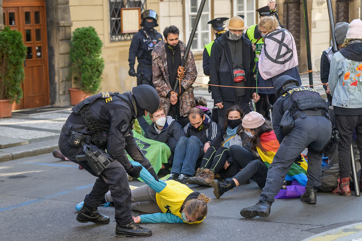 2020 10 01 XR blokada 2400px zewlakk 7581