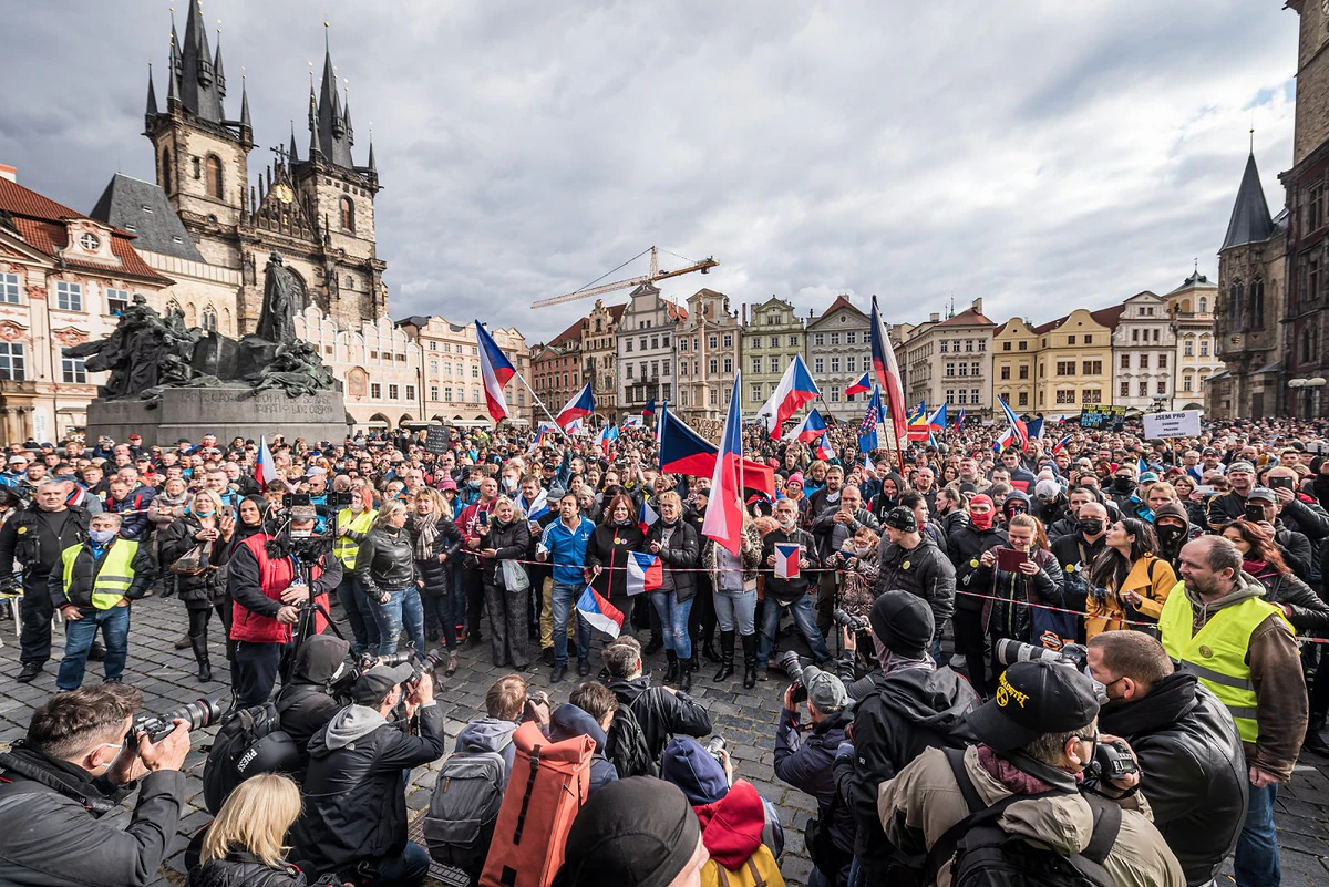 2020 10 18 staromak hooligans 2400px zewlakk 2109