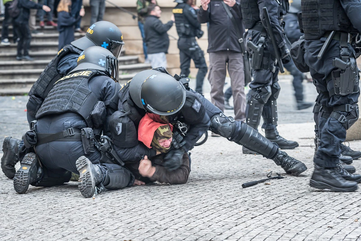 2020 10 18 staromak hooligans 2400px zewlakk 2374