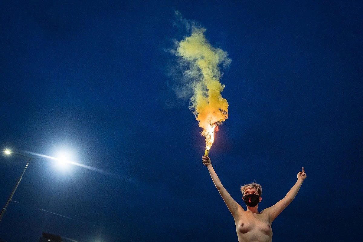 202 10 26 varsava PiS 2400px zewlakk 5338