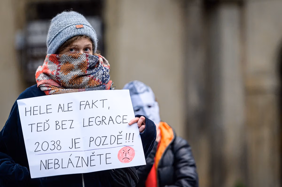 2020 12 04 deo uhelna komise 2400px zewlakk 7377