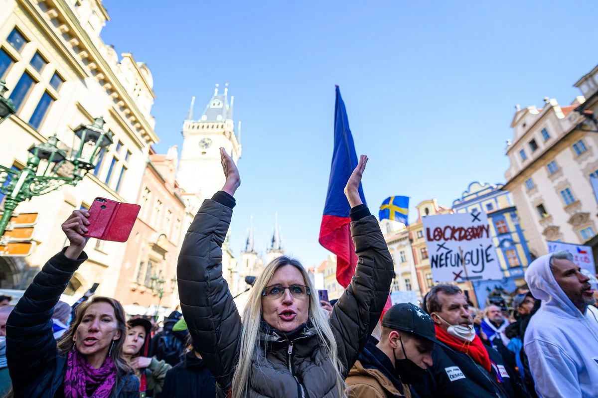 Nuda na chvíli zmizela, ale frustrace zůstává. Fotoreport z antirouškařské neděle 29 2021 03 07 chcipl pes 2400 zewlakk 8691