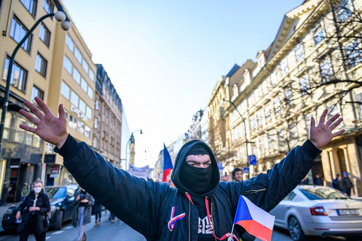 Nuda na chvíli zmizela, ale frustrace zůstává. Fotoreport z antirouškařské neděle 13 2021 03 07 chcipl pes 2400 zewlakk 9200