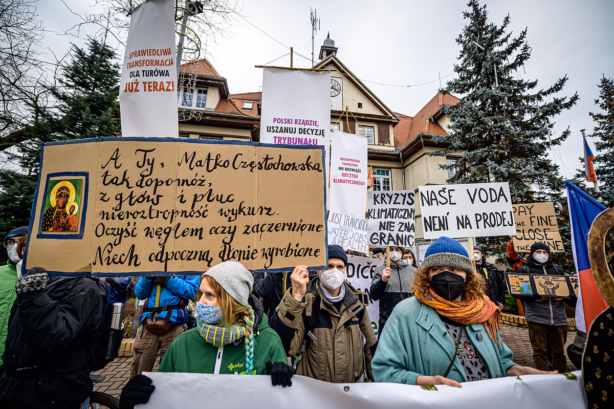 2022 01 15 demo turow 2400px 2847