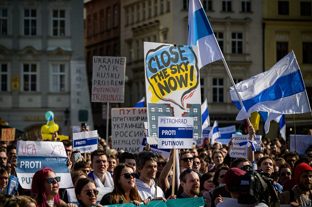 2022 03 26 rusove proti putinovi 2400px 3242