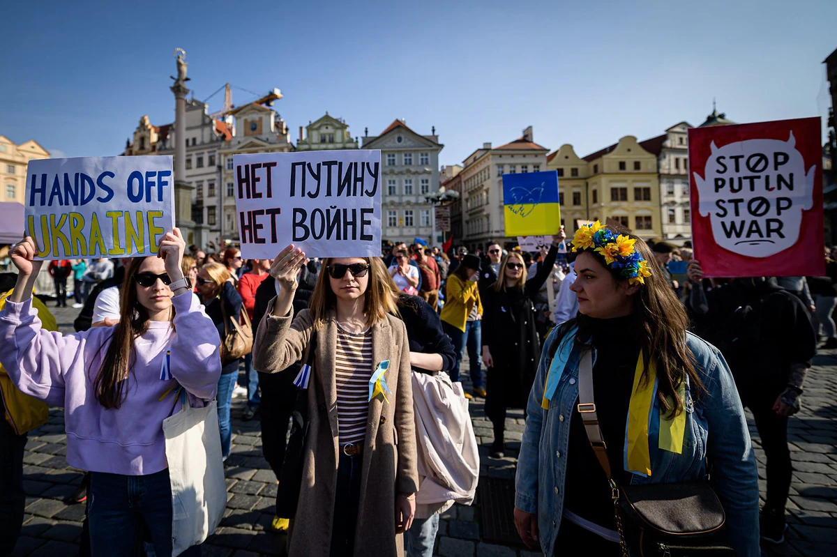 2022 03 26 rusove proti putinovi 2400px 3300