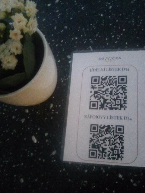 hynek listek qr