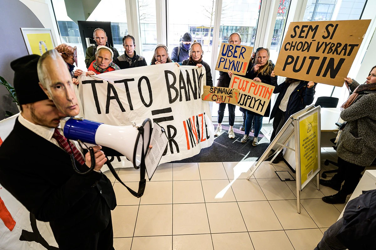 2022 04 04 putin100 2400px ZWL 0415.JPG