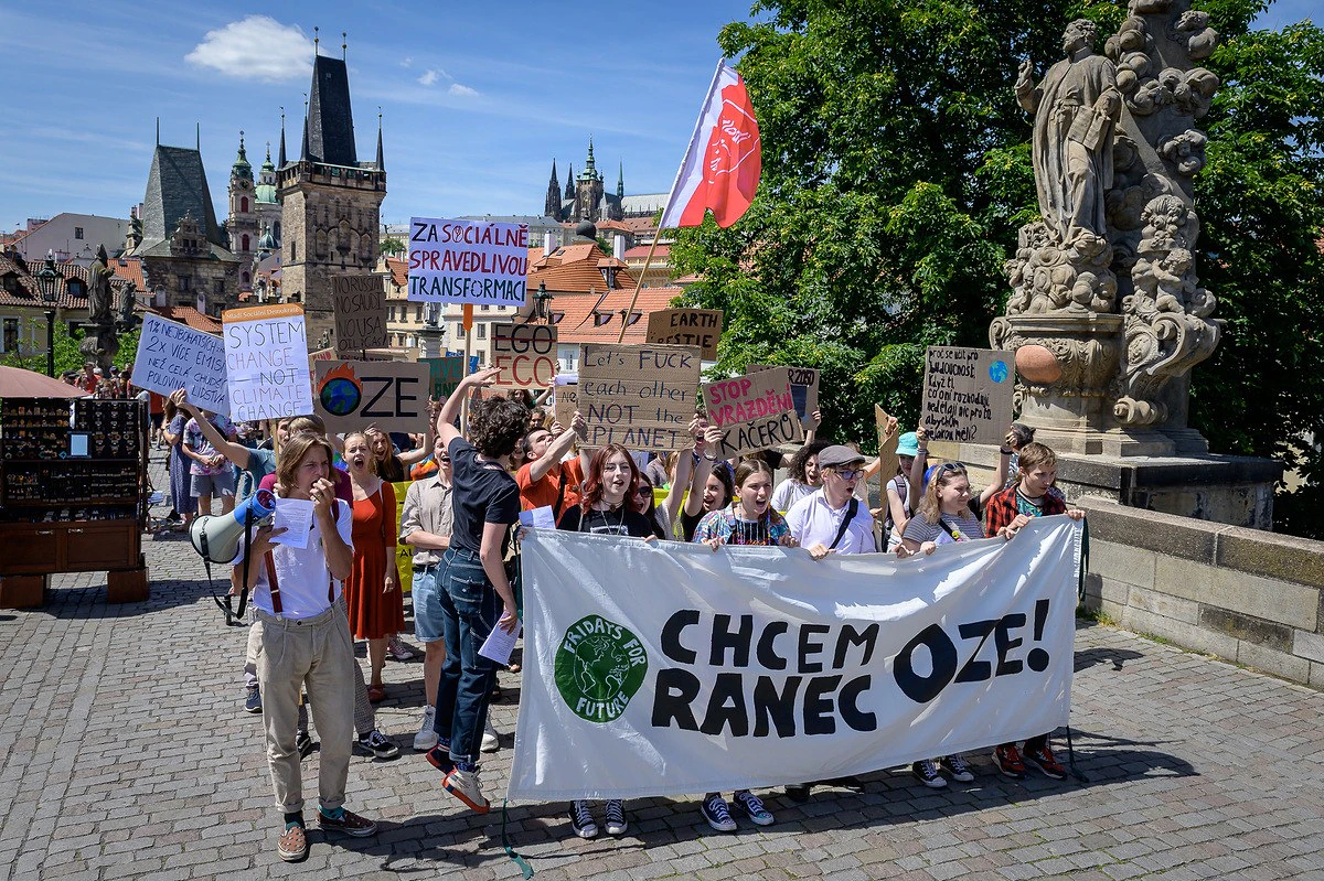 2022 06 17 FFF stavka 2400px 1915
