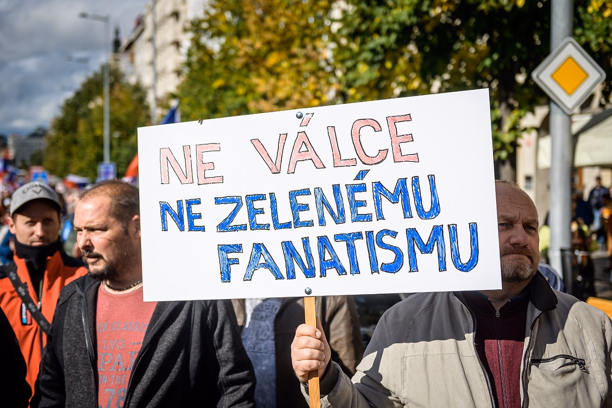 2022 09 28 demo vaclavak 2400px 3220 e1664404305874