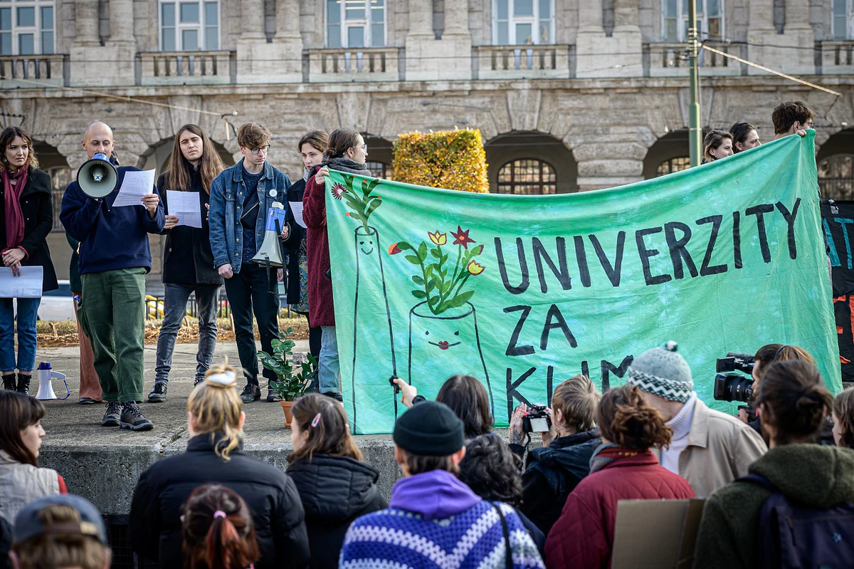 2022 11 14 univerzity za klima 2400px 1130