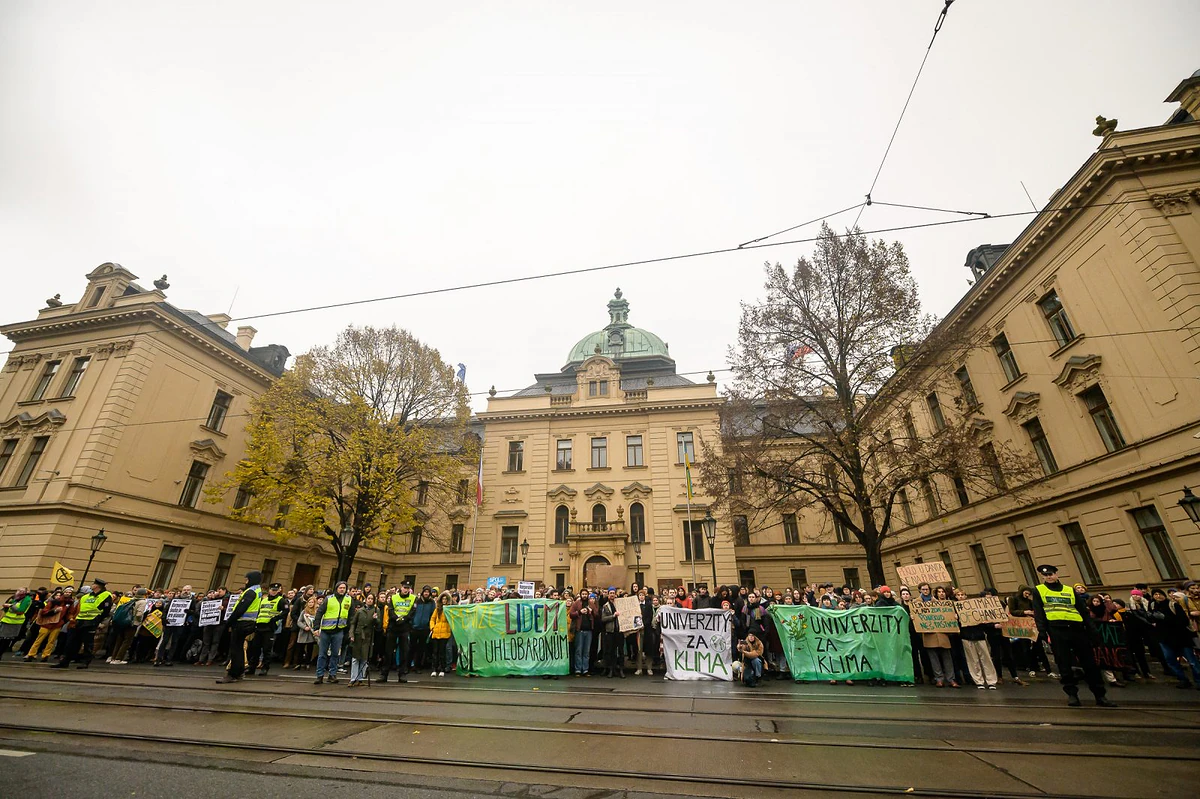 2022 11 17 stavka za klima 2400px 4360