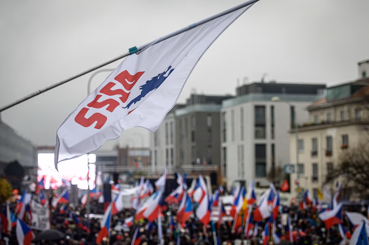 Fotoreport: Dezinfo hnutí už na energie kašle. Skončilo u nenávisti k uprchlíkům a s pár tisíci lidí 3 2022 11 17 vrabel CT 1400px 4651