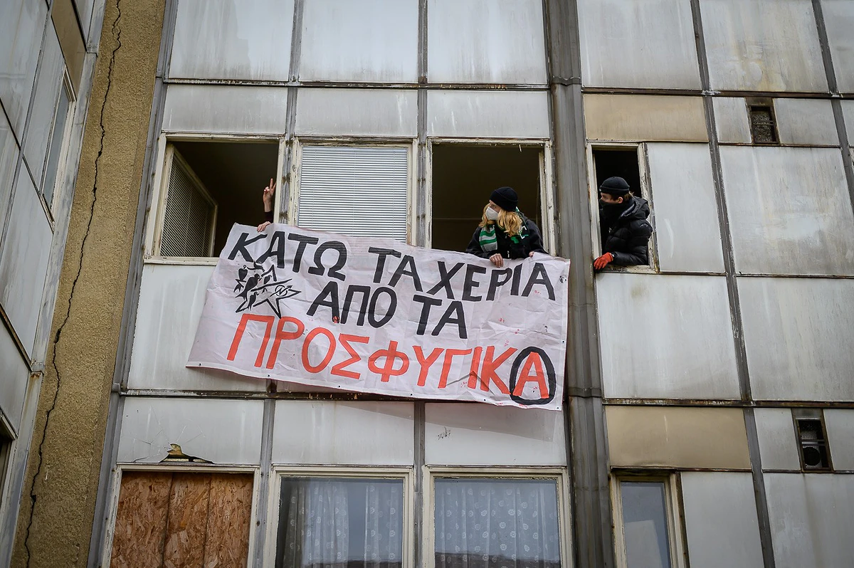 „Je absurdní, aby vedle sebe existovaly prázdné domy a lidé bez domova,“ vzkazují squatteři z obsazeného domu 1 2022 11 26 squat nova solidarira 1400px 3123