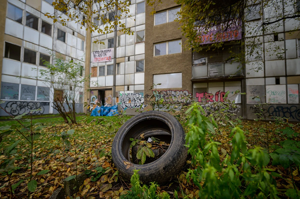 „Je absurdní, aby vedle sebe existovaly prázdné domy a lidé bez domova,“ vzkazují squatteři z obsazeného domu 2 2022 11 26 squat nova solidarira 1400px 3134