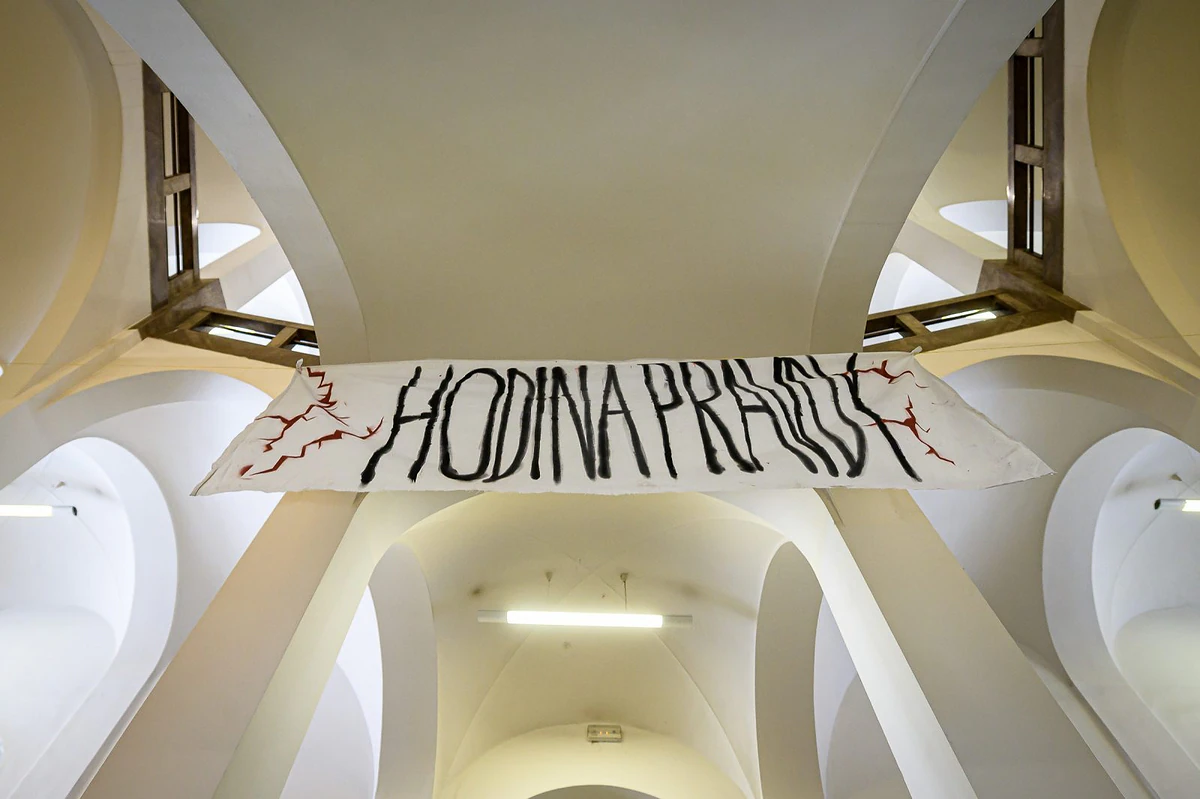 2023 03 28 hodina pravdy 2400px 5522