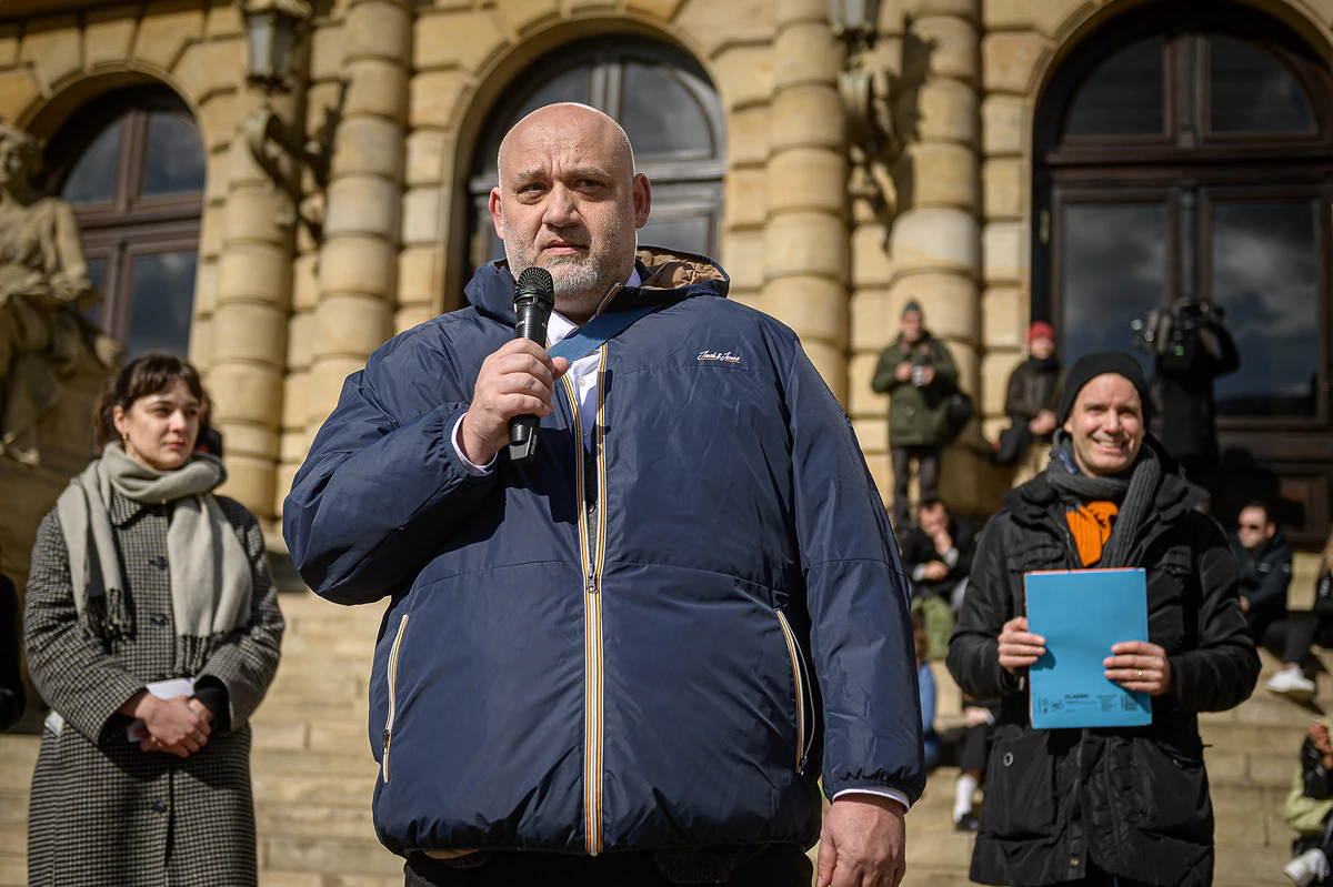 2023 03 28 hodina pravdy 2400px 5742