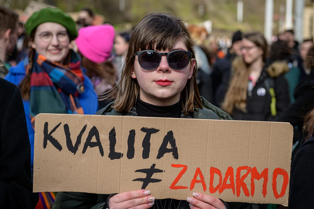 2023 03 28 hodina pravdy 2400px 5875