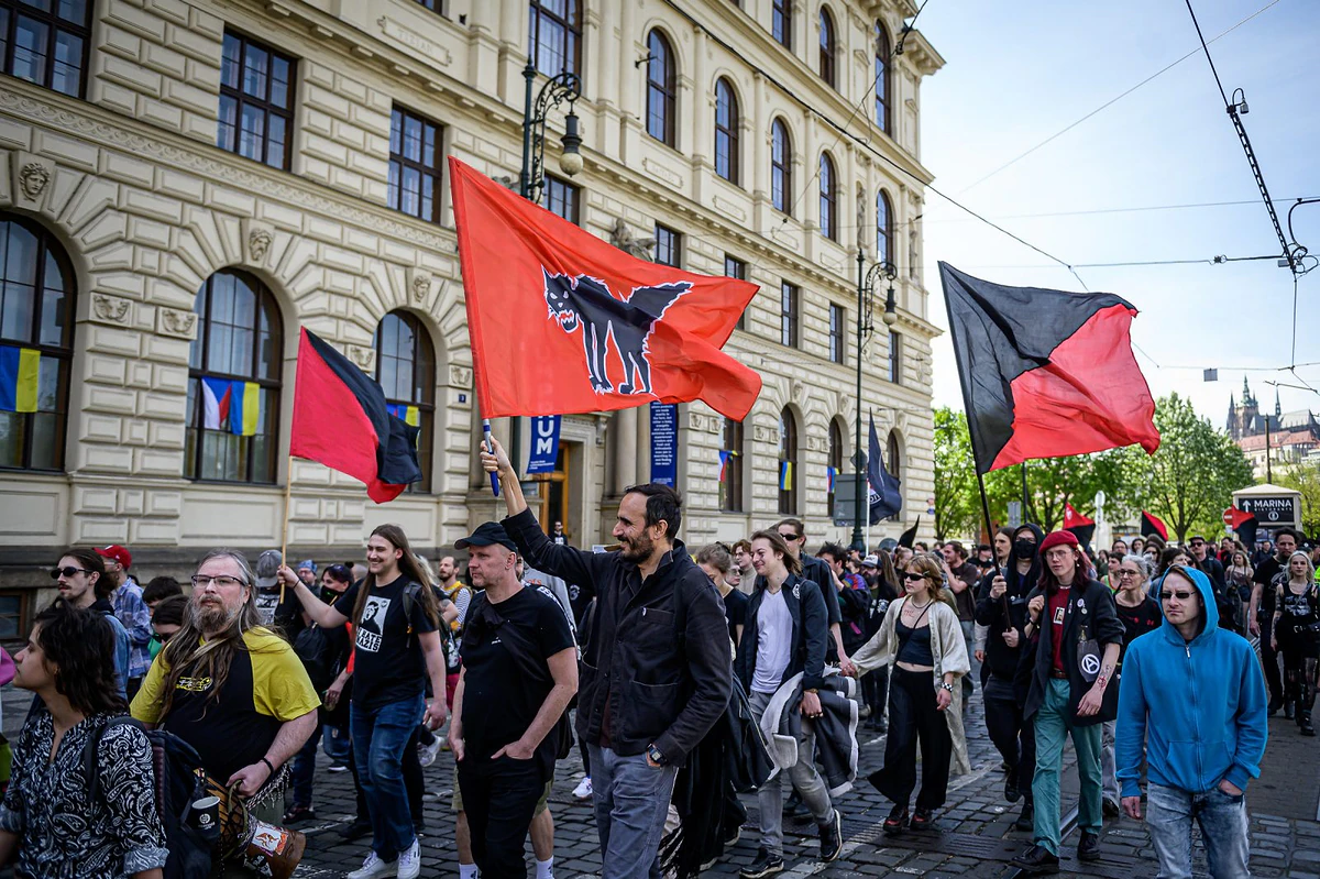 2023 05 01 anarchisticky 1 maj 2400px 8208
