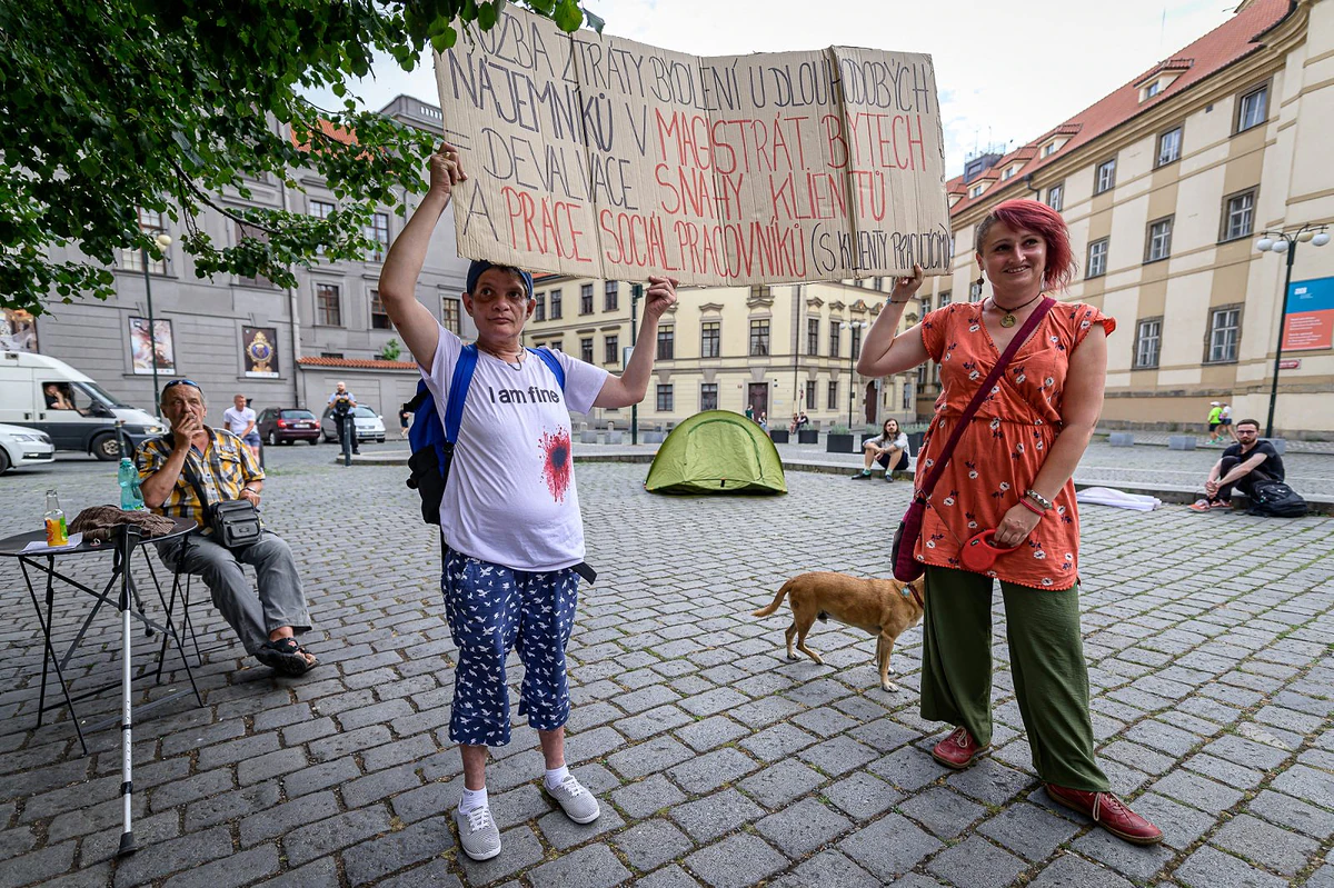 Místo aby bylo víc lidí v sociálních bytech, bude víc lidí na ulici 3 2023 07 23 Jezevky bydleni magos 2400px 7389