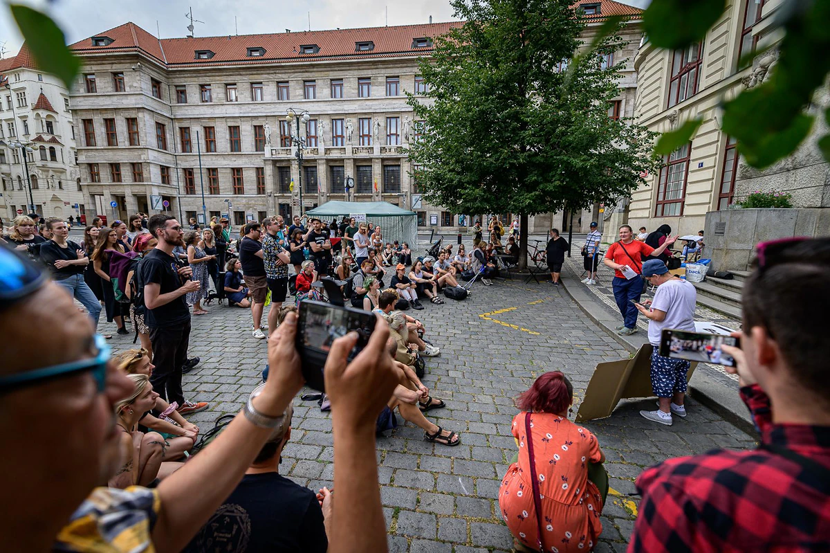 Místo aby bylo víc lidí v sociálních bytech, bude víc lidí na ulici 2 2023 07 23 Jezevky bydleni magos 2400px 7491