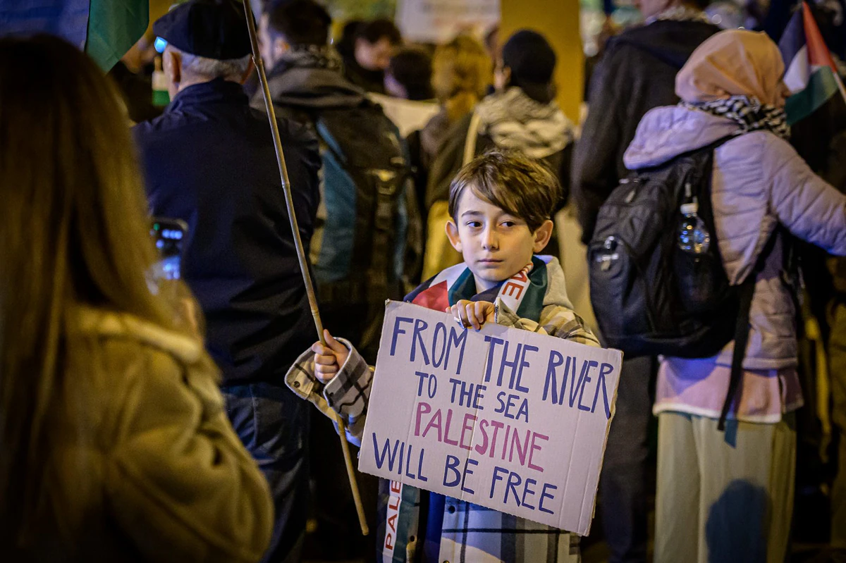 2023 11 01 demo free Gaza 2400px 6013