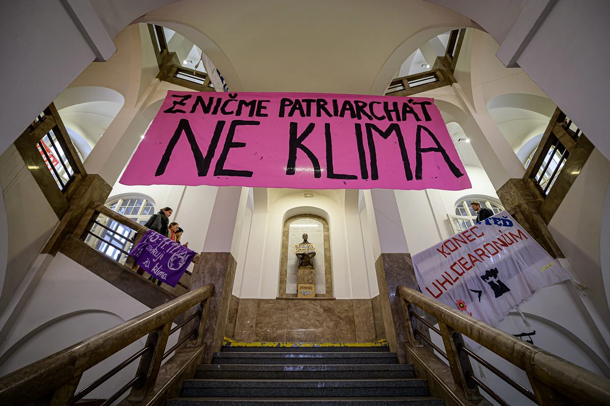 2023 11 16 klimastavka FF UK 2400px 8114
