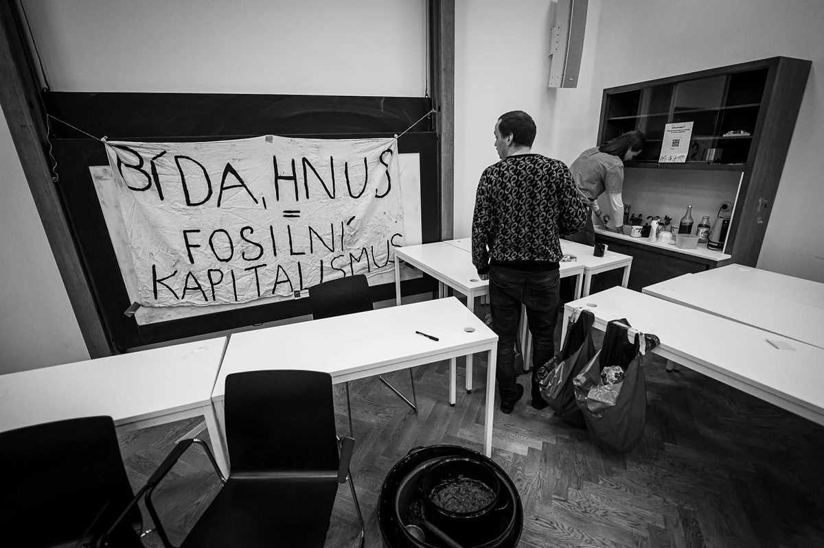2023 11 16 klimastavka FF UK 2400px 8640 e1700399662728