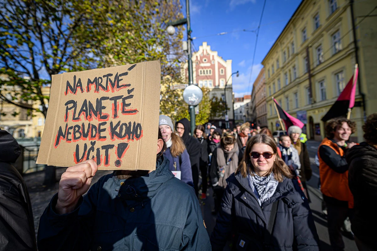 2023 11 17 pochod za klima 2400px 9304