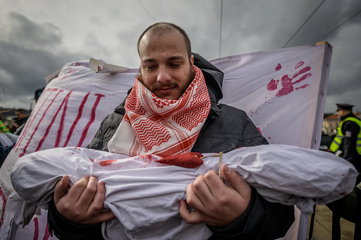 2024 03 24 demo free gaza klarov 2400px 2274