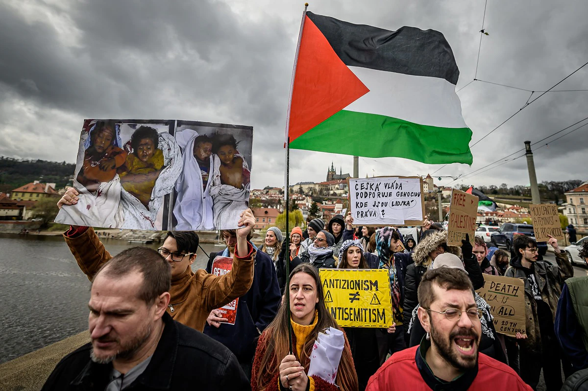 2024 03 24 demo free gaza klarov 2400px 2335