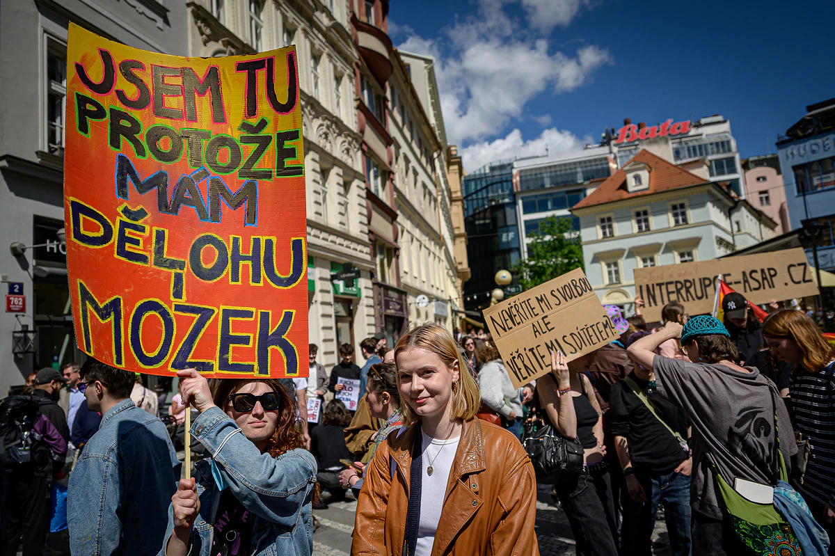 2025 04 26 blokada hnuti pro zivot 2400px 5109 e1745749156963