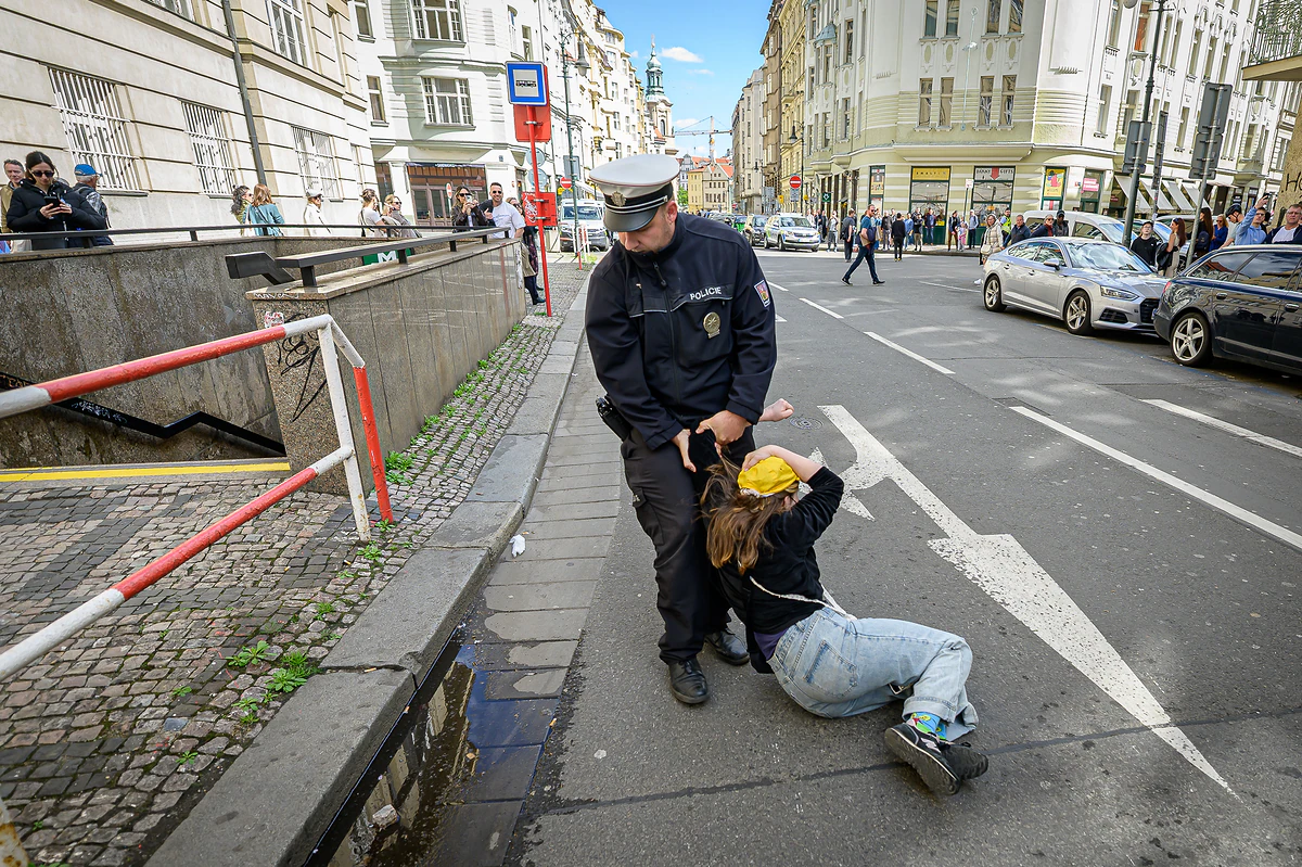 2025 04 26 blokada hnuti pro zivot 2400px 5333 e1745749496703